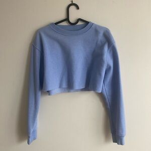 Blue cropped sweatshirt